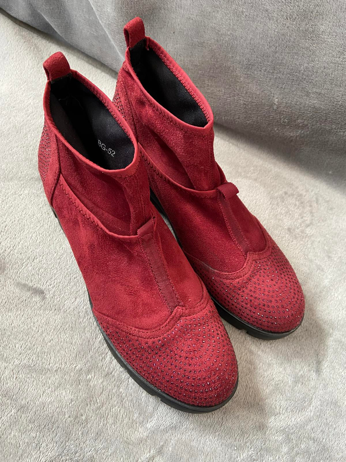 Beauty Girls Size 6 Red Faux Suede Diamante Studded Ankle Boots Lug Sole