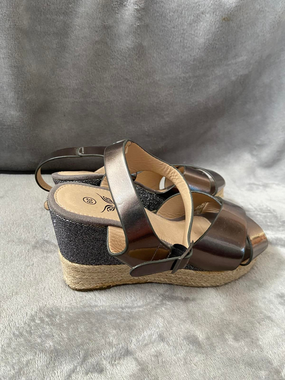 Silver Metallic & Glitter Wedge Sandals Size 6 EU 39 Cross Strap Espadrille