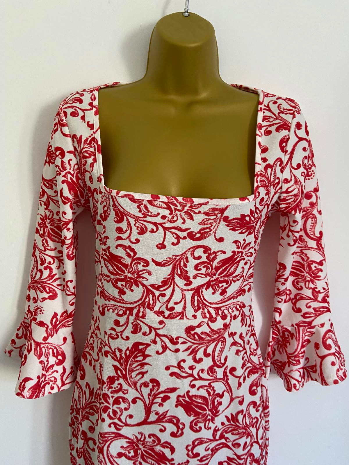 Missguided Size 8 White & Red Floral Paisley Print Bell Sleeve Bodycon Dress
