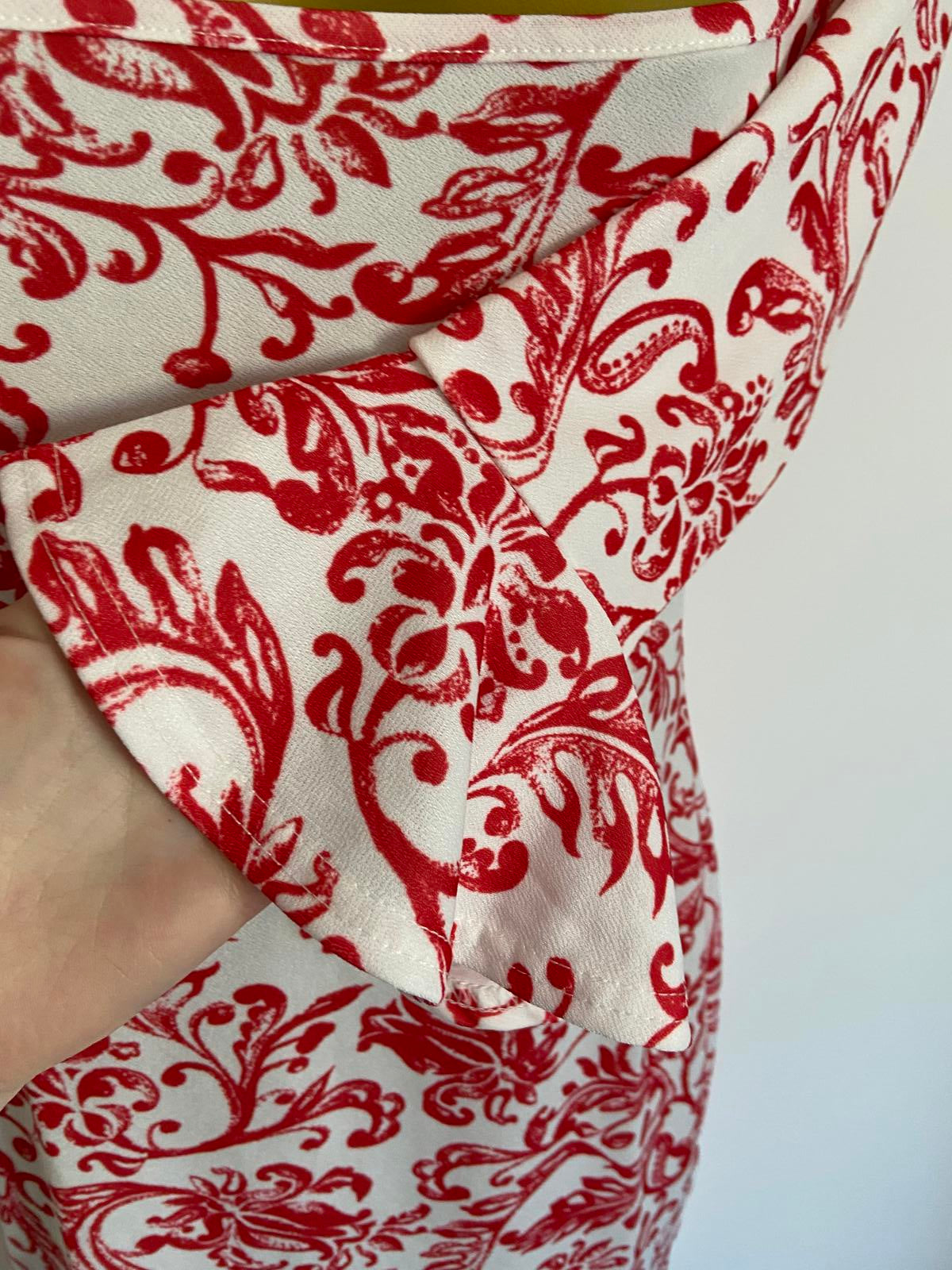 Missguided Size 8 White & Red Floral Paisley Print Bell Sleeve Bodycon Dress