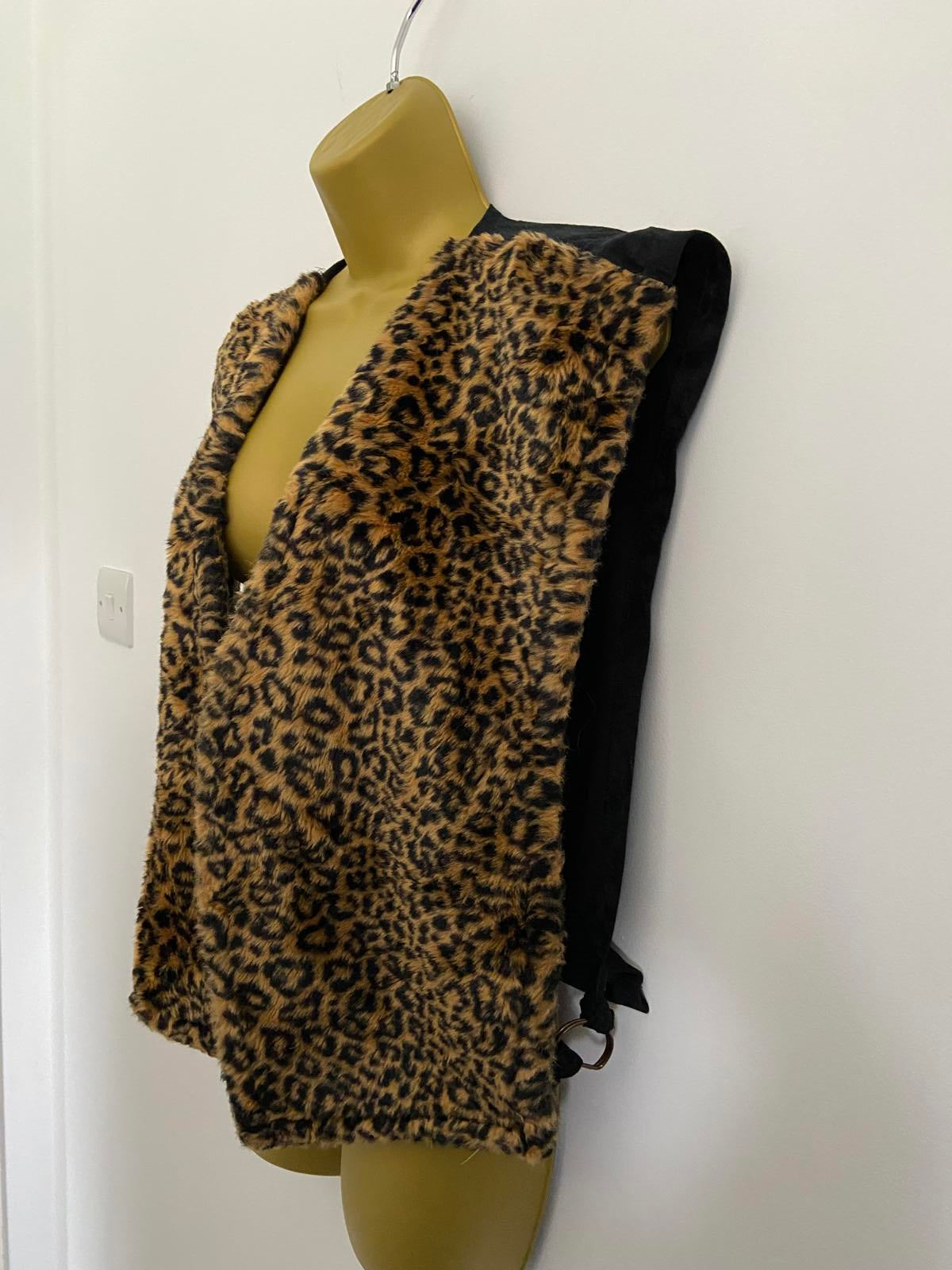 Leopard Print Faux Fur Waistcoat Black Adjustable Back Size Small