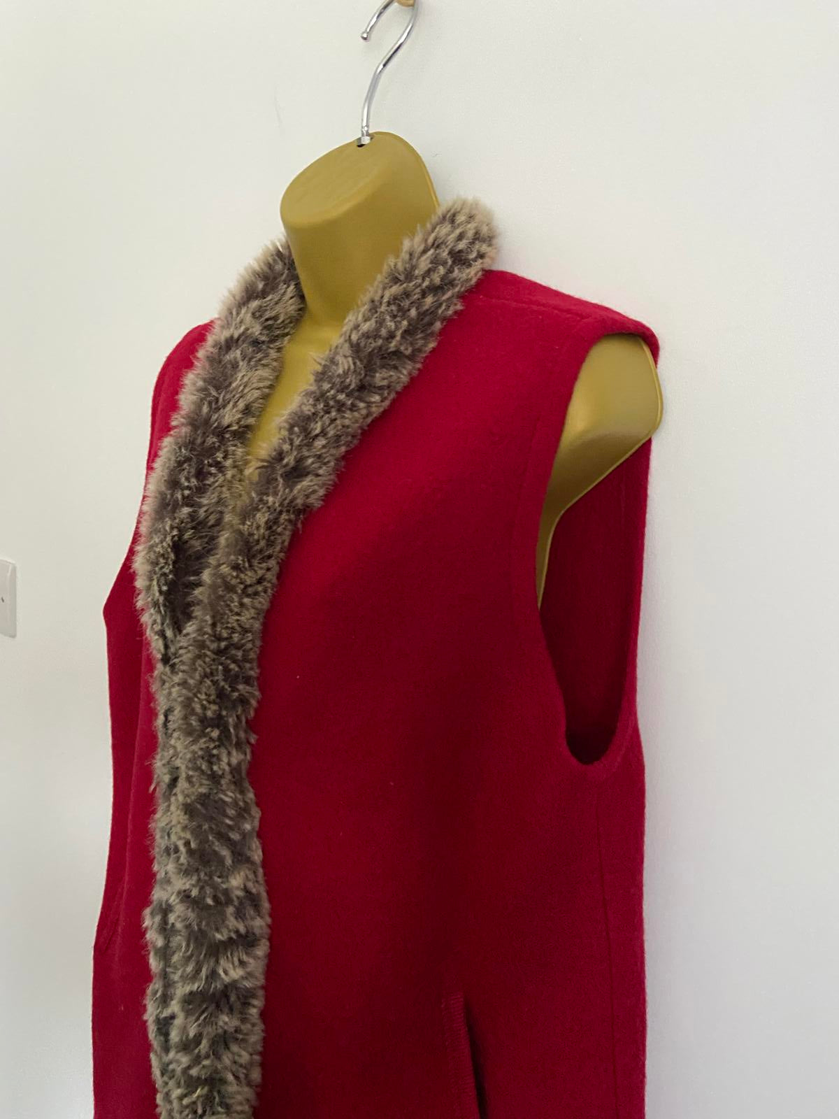 Rosedita Bles Size Medium Red 100% Wool Waistcoat Gilet with Faux Fur Trim