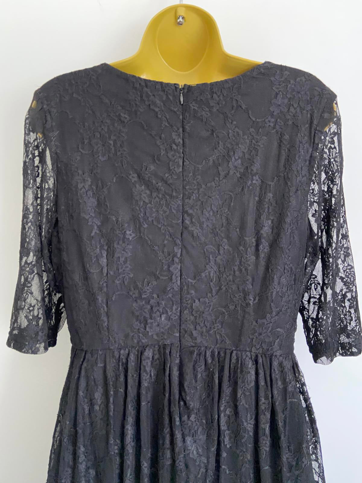 Misfits London Size 14 Black Floral Lace Fully Lined Short Sleeve Party Dress