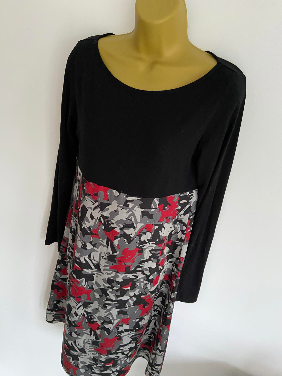Grey Wolf Black Top & Patterned Skirt Dress - UK 10