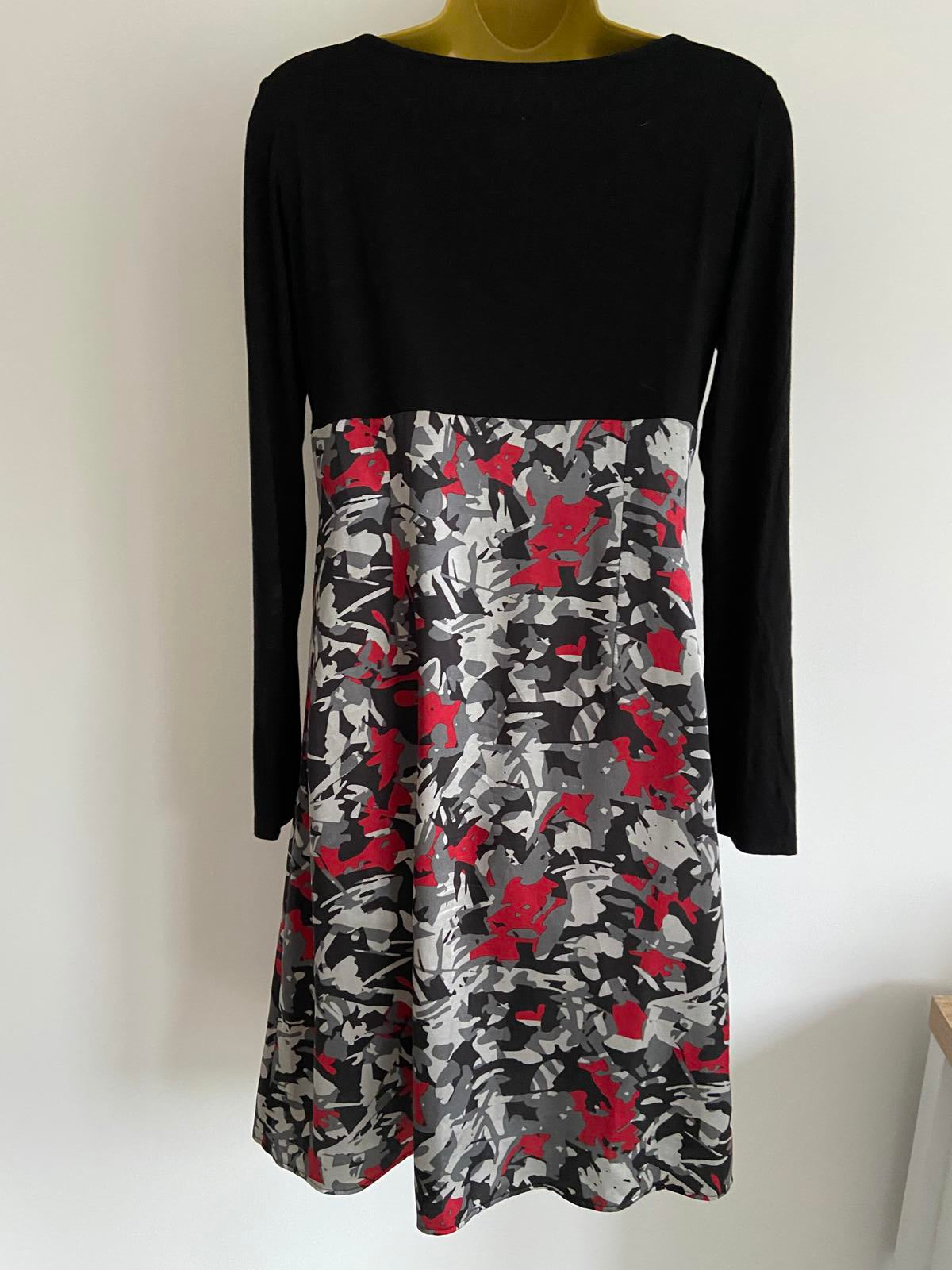 Grey Wolf Black Top & Patterned Skirt Dress - UK 10