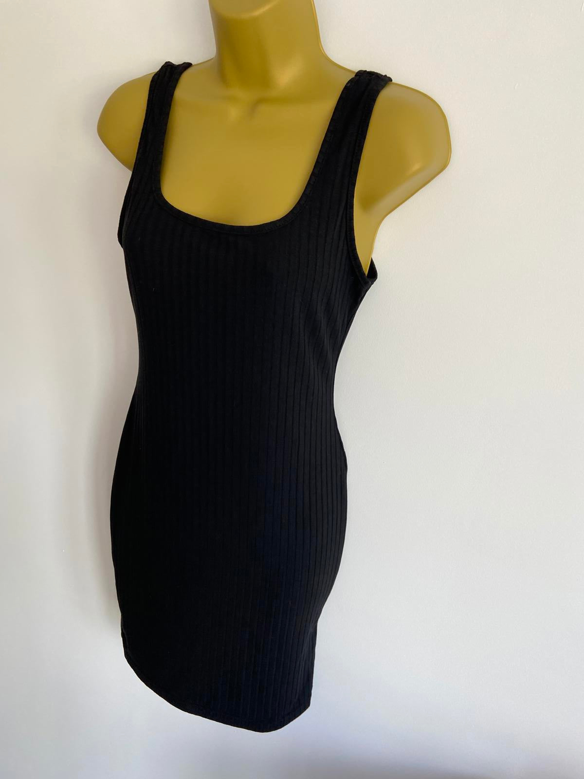 YOZY Size Small Black Sleeveless Dress