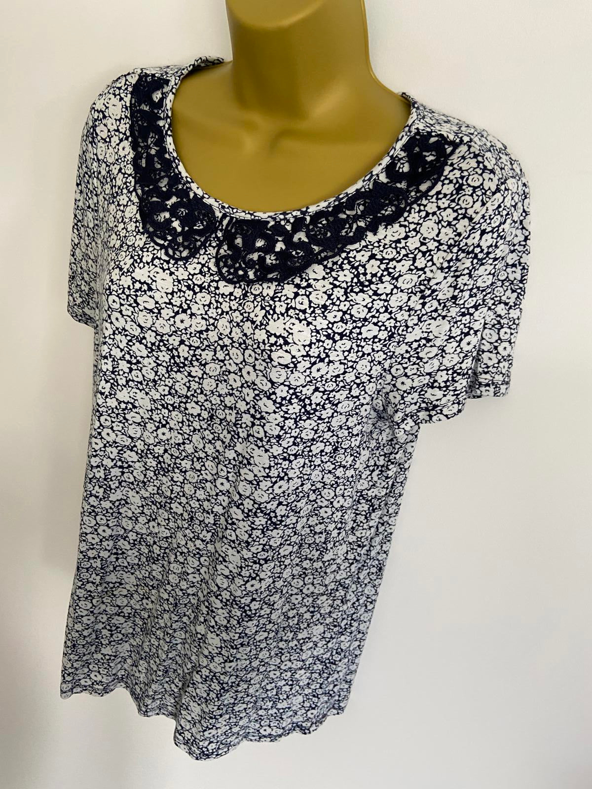 George Size 12 Navy & White Floral T-Shirt with Navy Lace Collar Detail