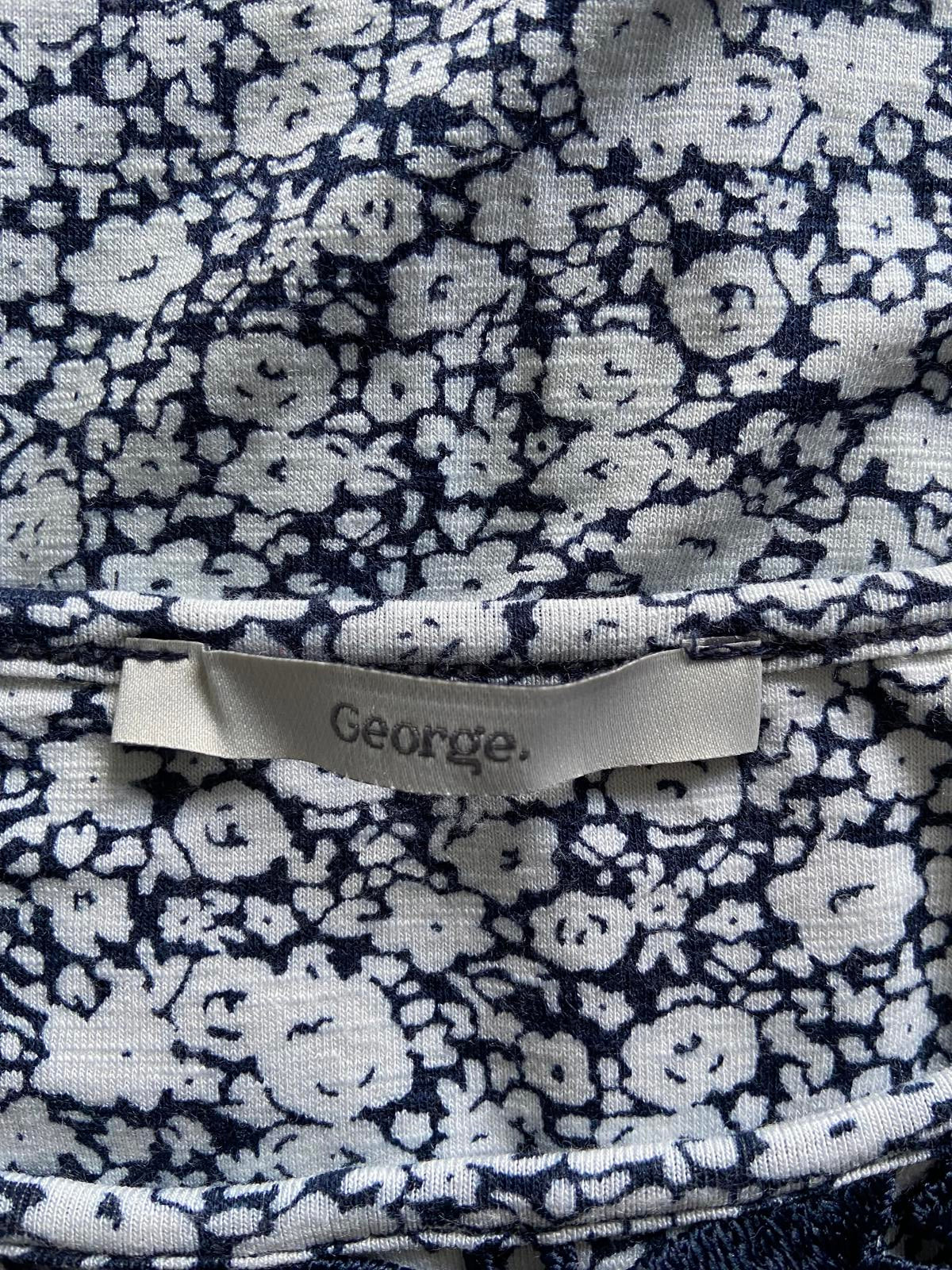 George Size 12 Navy & White Floral T-Shirt with Navy Lace Collar Detail