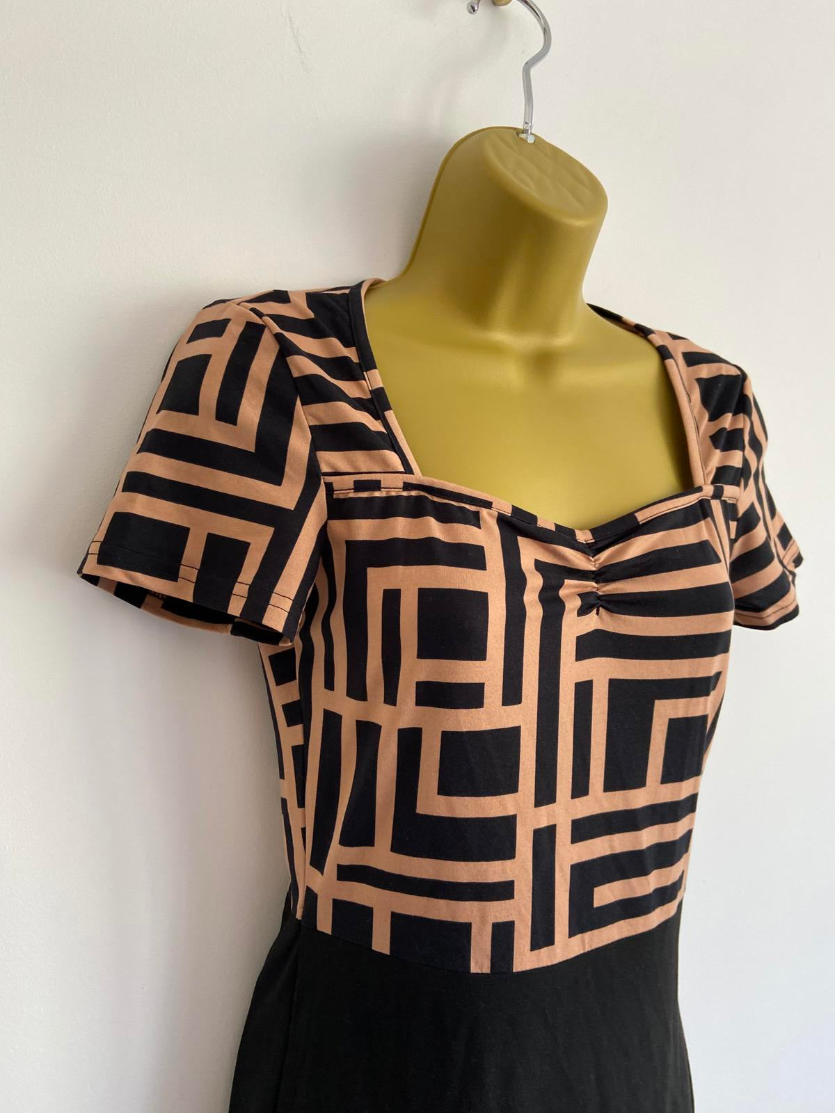 Unbranded Two-Tone Sleeveless Dress - Size Small
