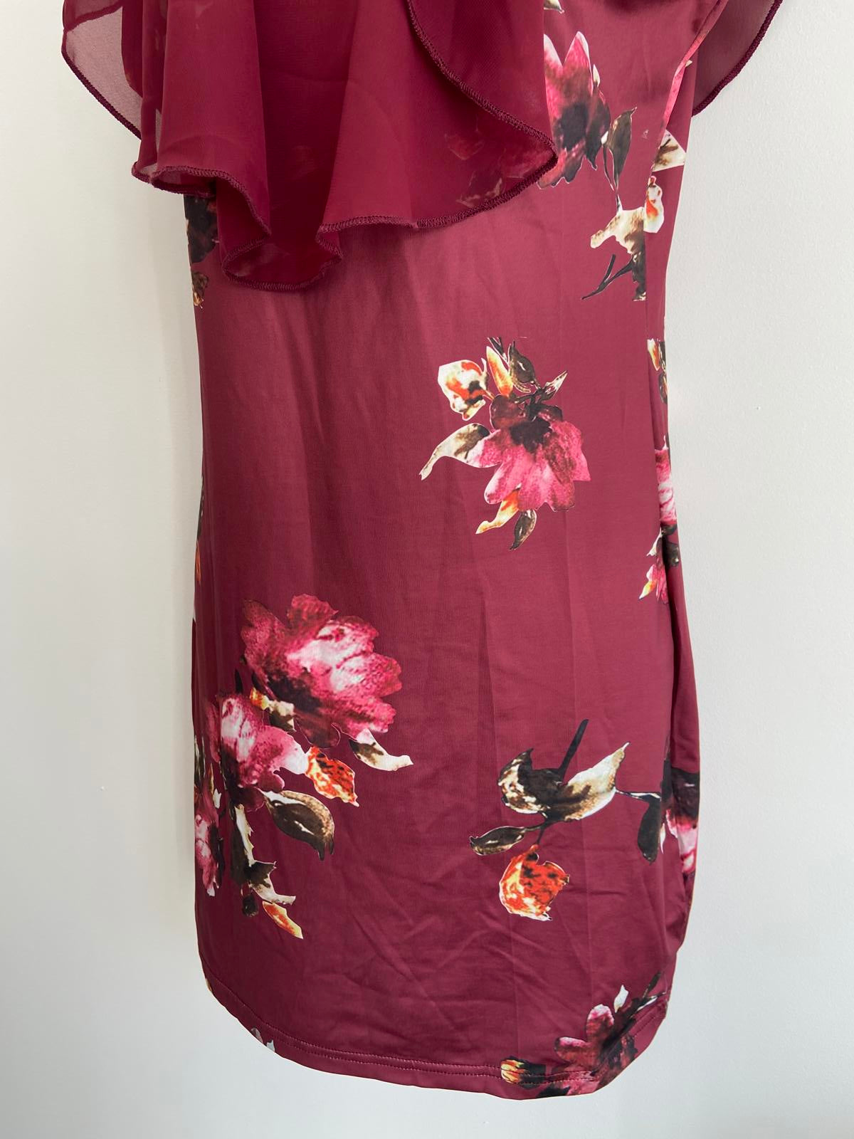 Unbranded Red floral dress - Size Small