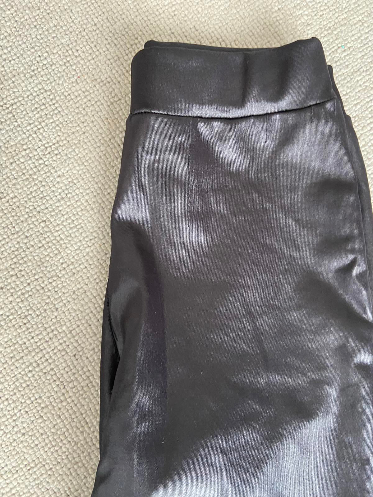 PrettyLittleThing Size 8 Black Wet-Look Jeggings