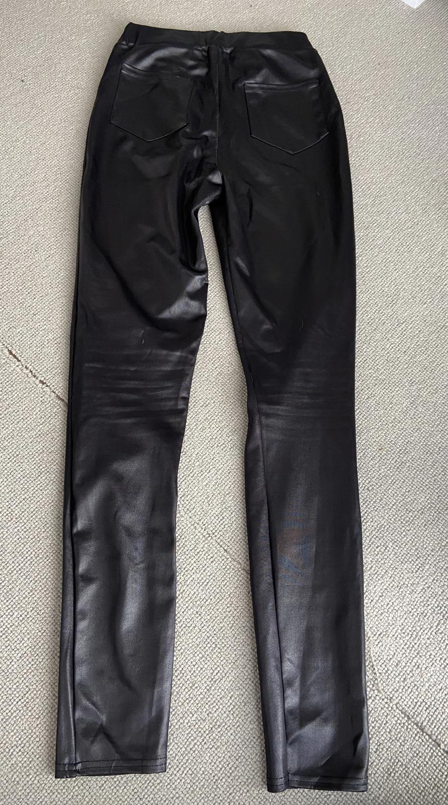 PrettyLittleThing Size 8 Black Wet-Look Jeggings
