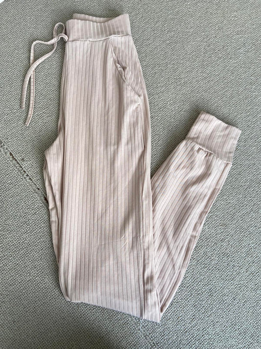 Boohoo Size 6 Beige Ribbed Trousers