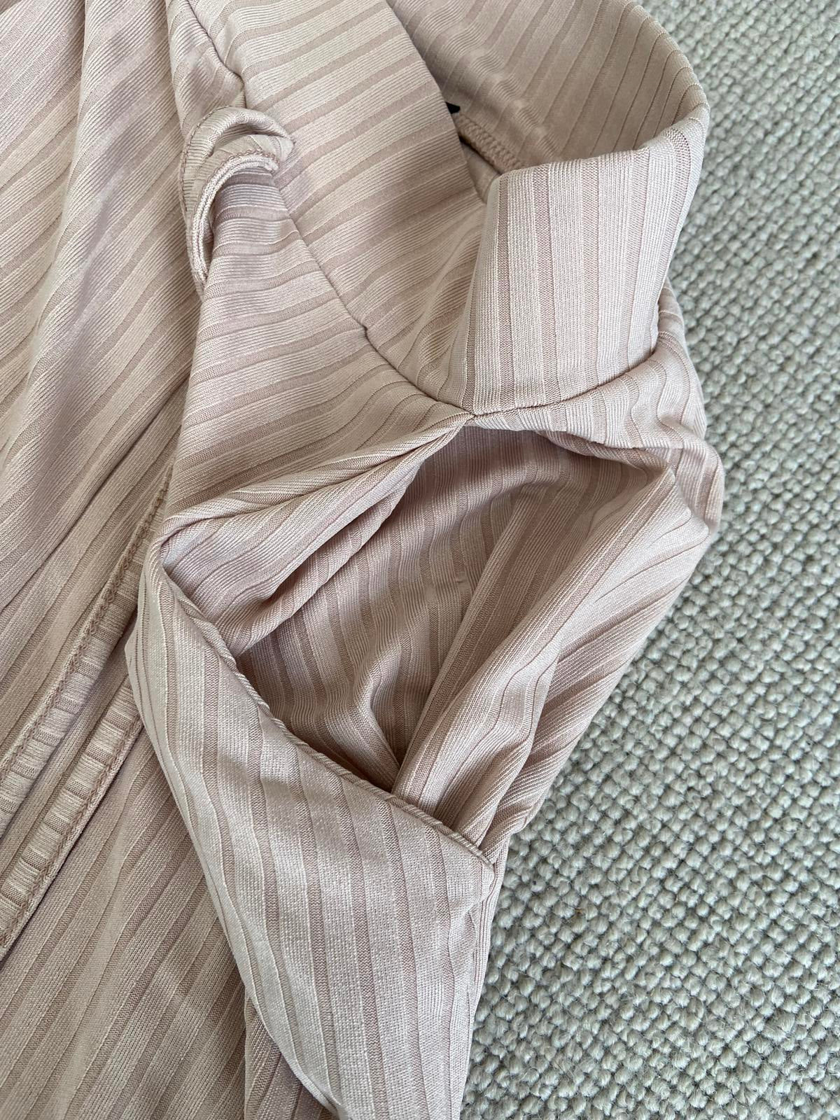 Boohoo Size 6 Beige Ribbed Trousers