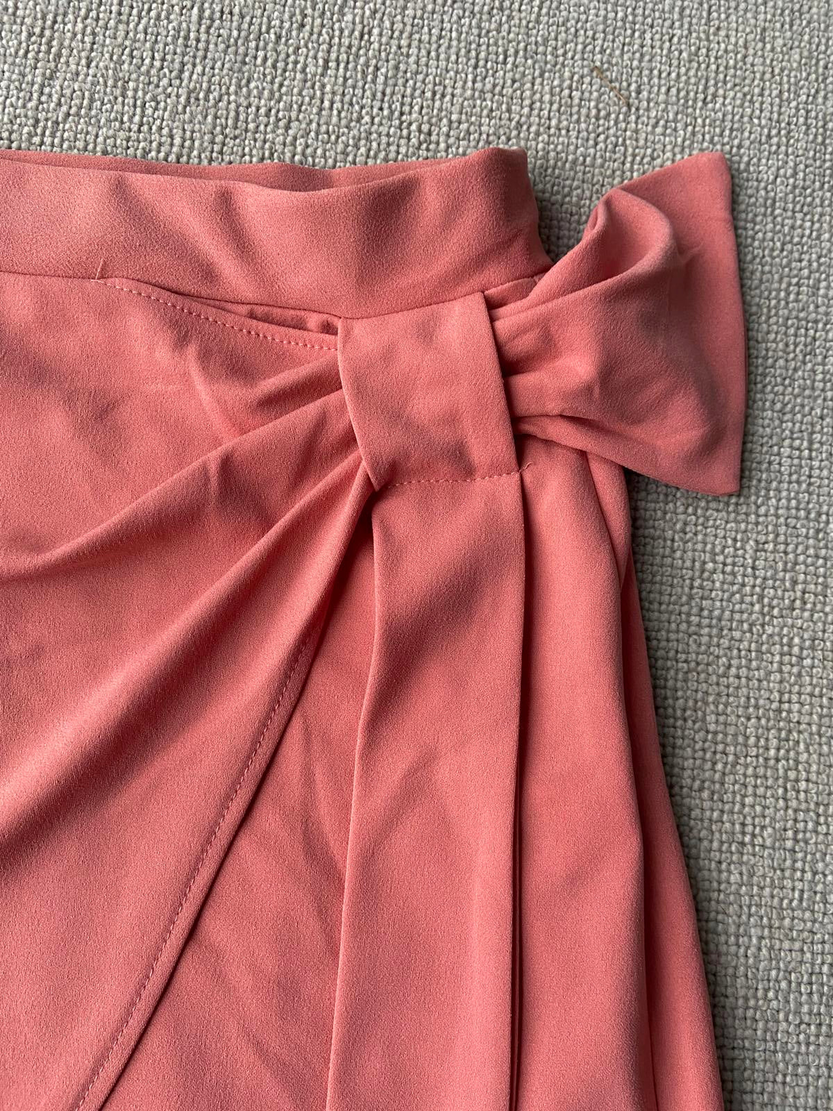 Boohoo Size 8 Peach Pink Bow Wrap Skirt