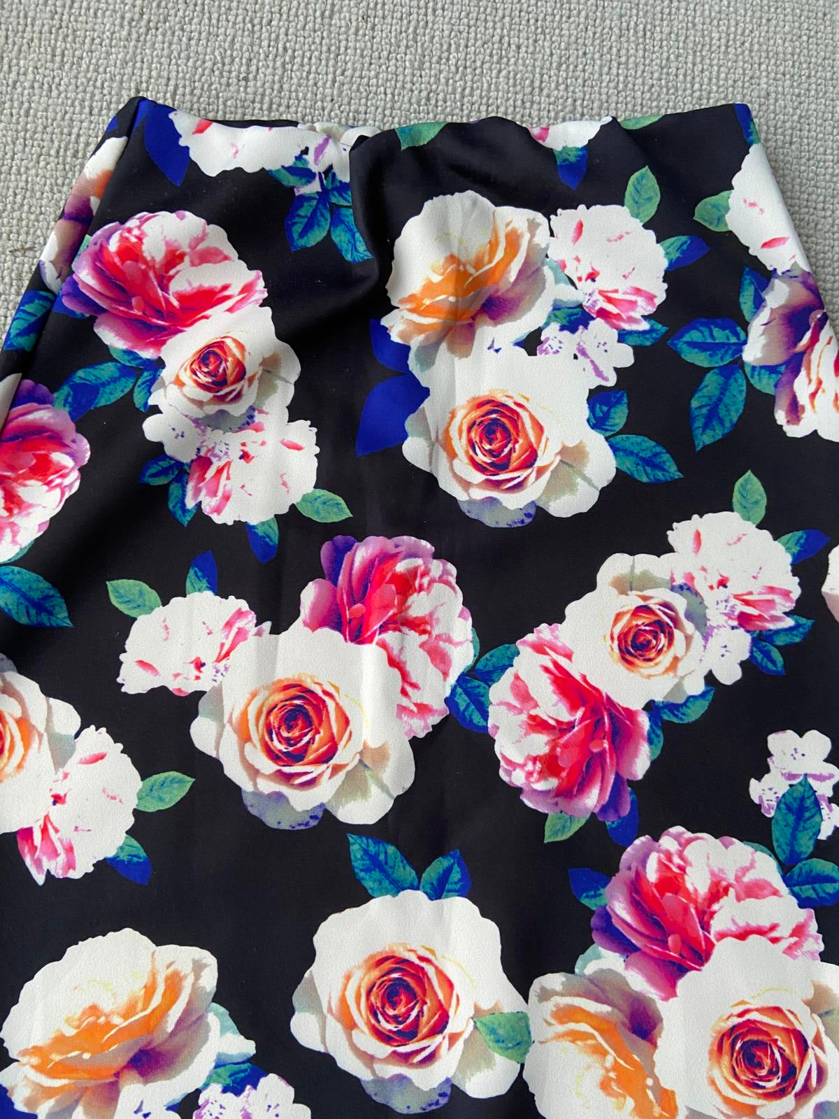 New Look Size 8 Floral Pencil Skirt