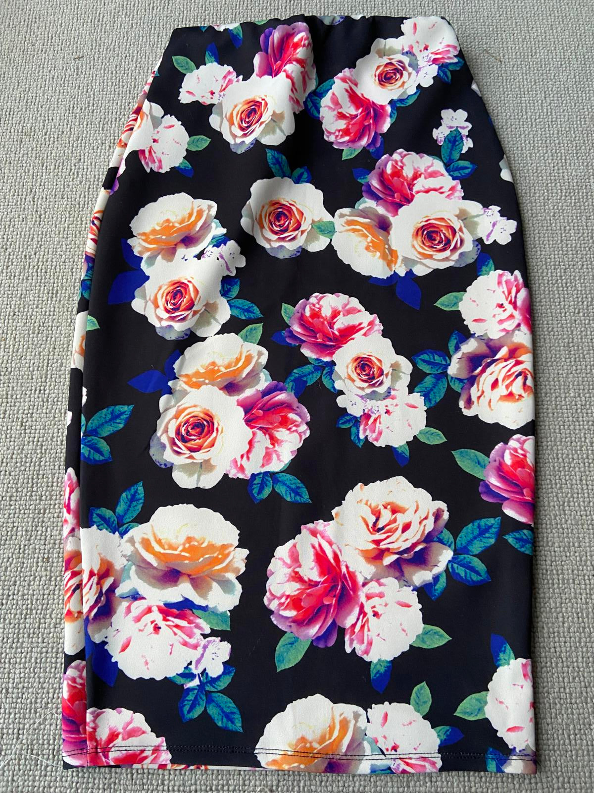New Look Size 8 Floral Pencil Skirt