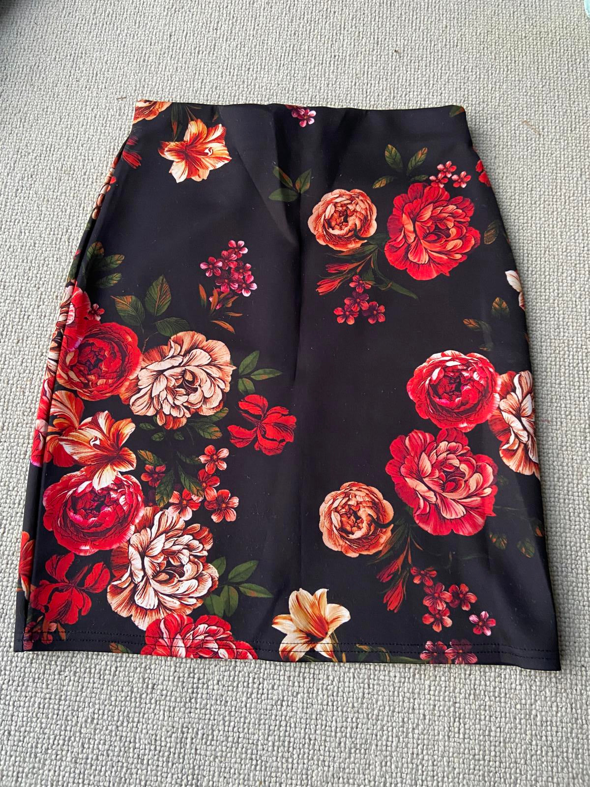 Dorothy Perkins Size 6 Floral Pencil Skirt