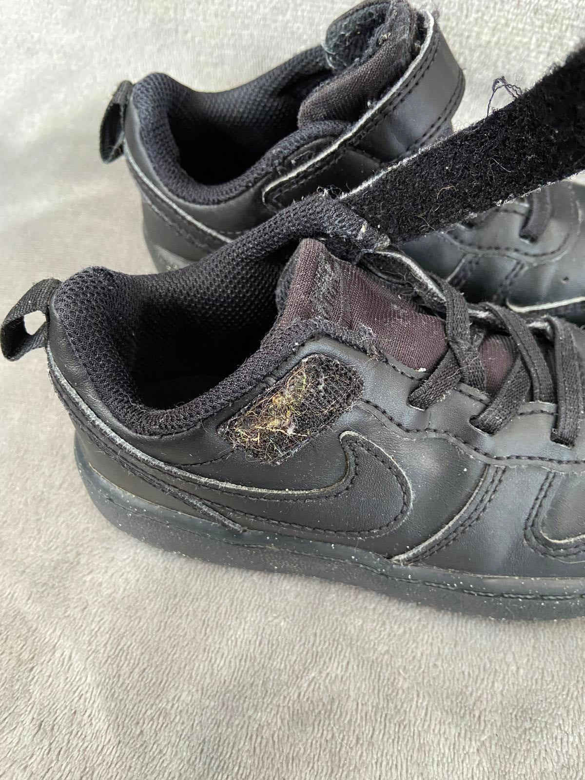 Nike Boys Black Trainers UK Size 9.5 Toddler Shoes Hook & Loop Fastening