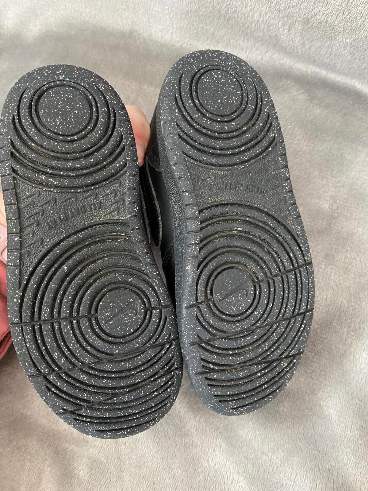 Nike Boys Black Trainers UK Size 9.5 Toddler Shoes Hook & Loop Fastening