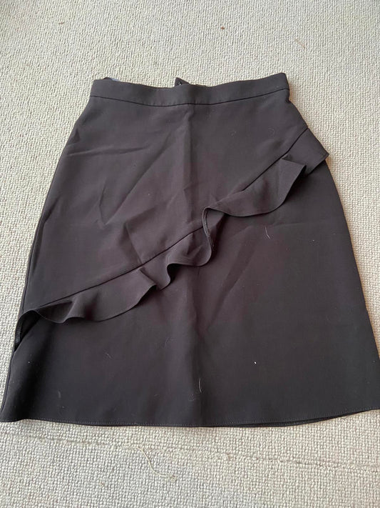 Dorothy Perkins Size 6 Black Skirt