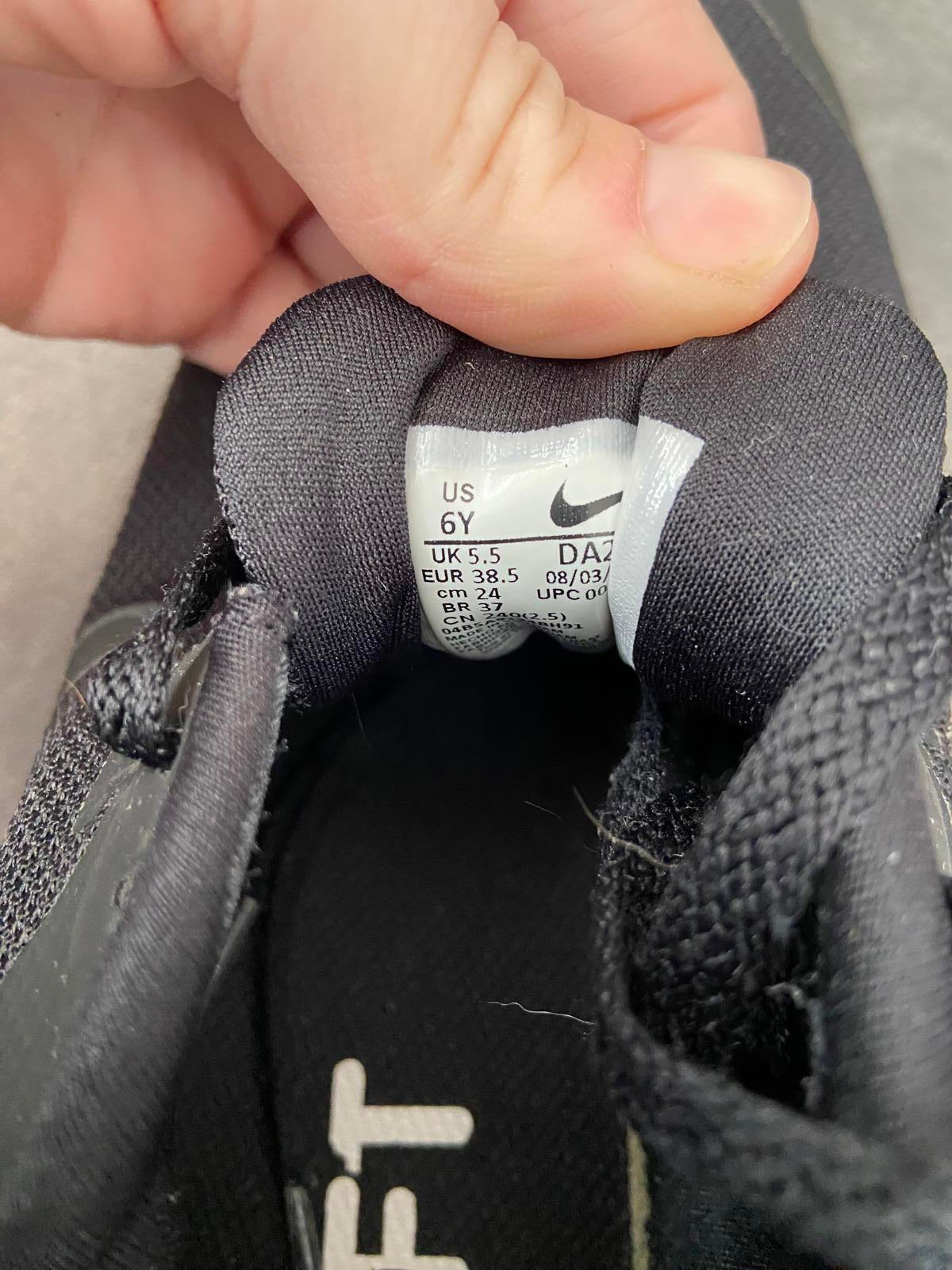 Nike Star Runner All Black Soft Running Shoes Trainers UK Size 5.5