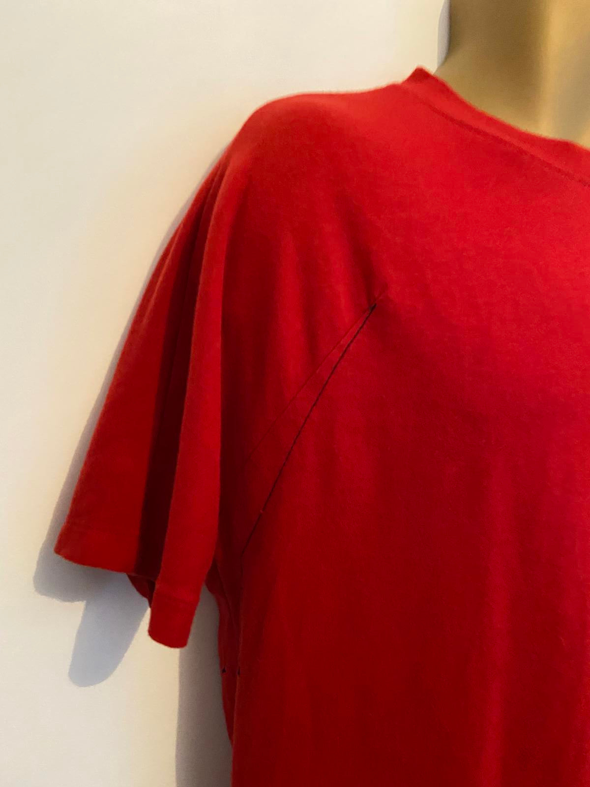 Levi's Plain Red T-Shirt - Short Sleeve, Round Neck, Soft Blend, Size Medium