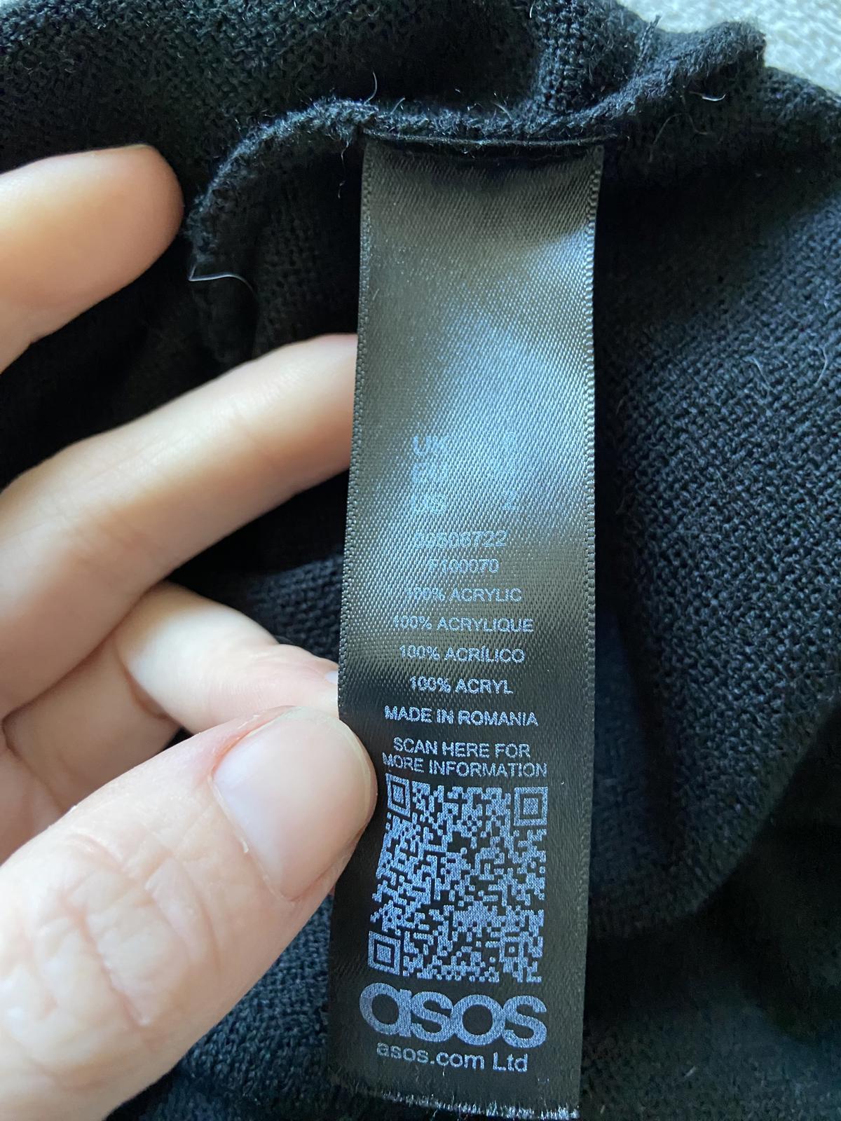 ASOS Size 6 Black V-Neck Knit Dress Long Sleeve with Ruched Drawstring Detail