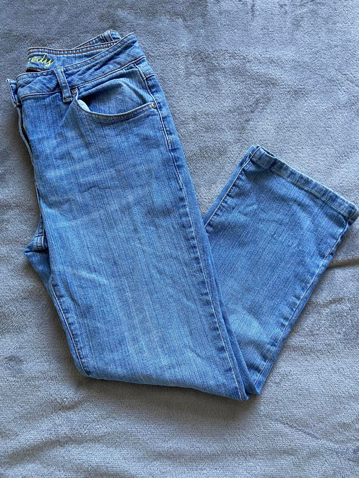 South Kennedy Size 12 Light Wash Denim Jeans Crooped Embellished Back Pockets