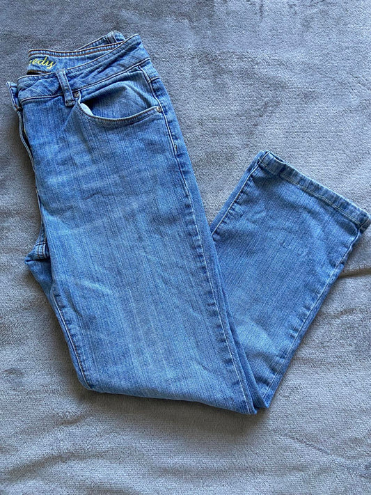 South Kennedy Size 12 Light Wash Denim Jeans Crooped Embellished Back Pockets