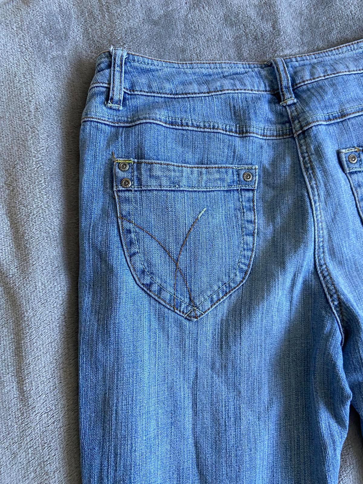 South Kennedy Size 12 Light Wash Denim Jeans Crooped Embellished Back Pockets