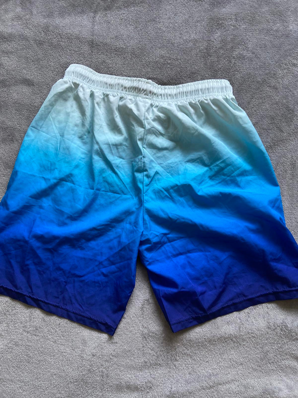 Men's Size Medium Blue Ombre Swimming Shorts 100% Polyester Drawstring