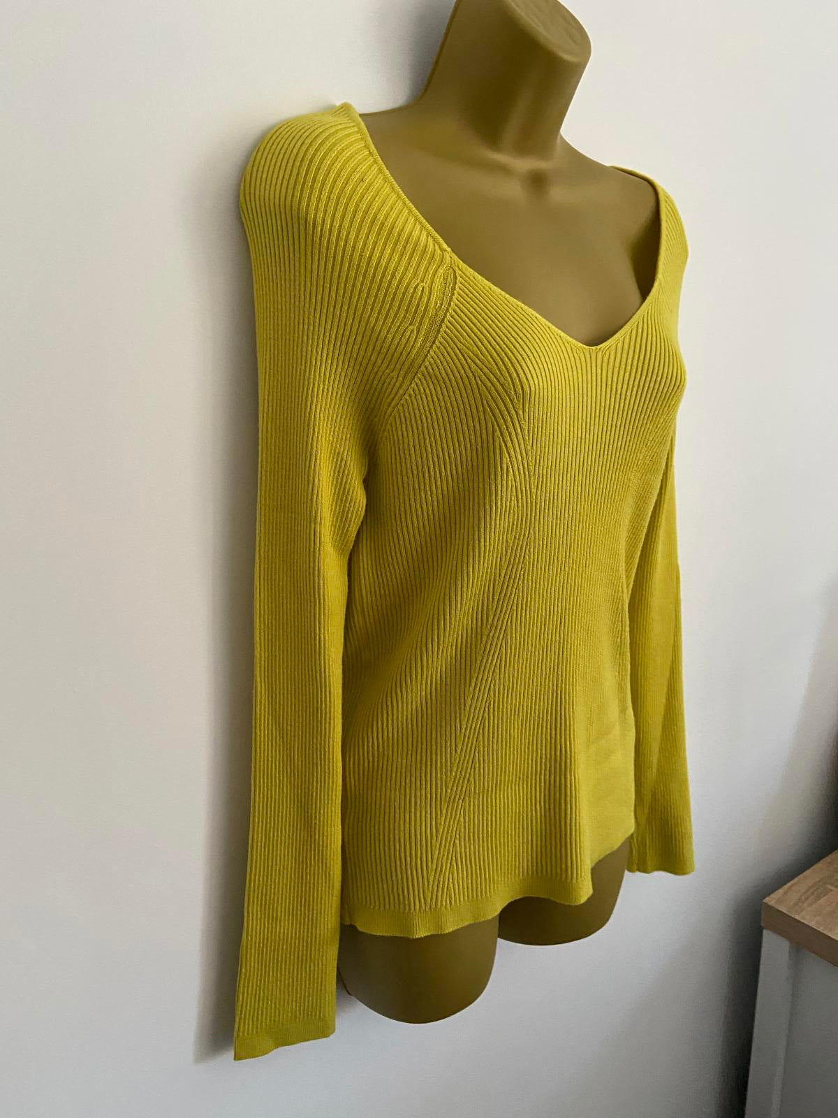 Primark Ladies Yellow Ribbed V-Neck Jumper - Bright Colour, Size XL 18-20