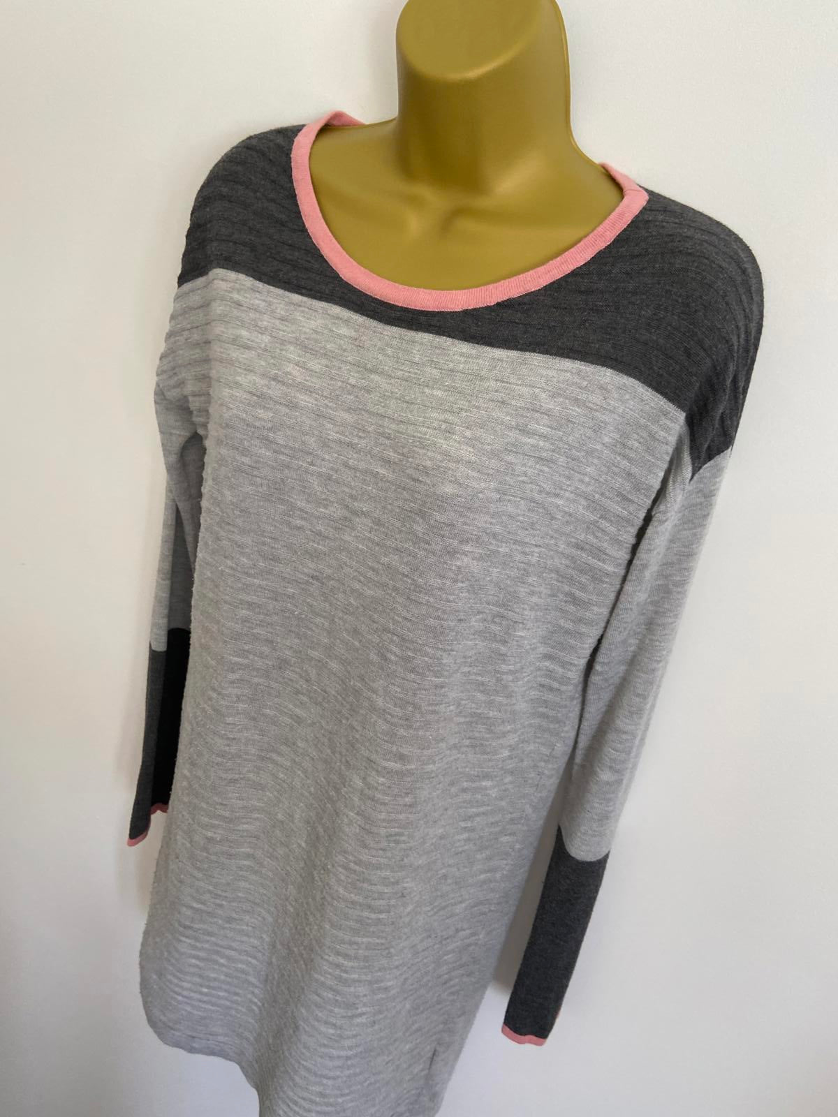 Capsule Size 8-10 Grey Colour Block Longline Sweater Pink Trim Jumper