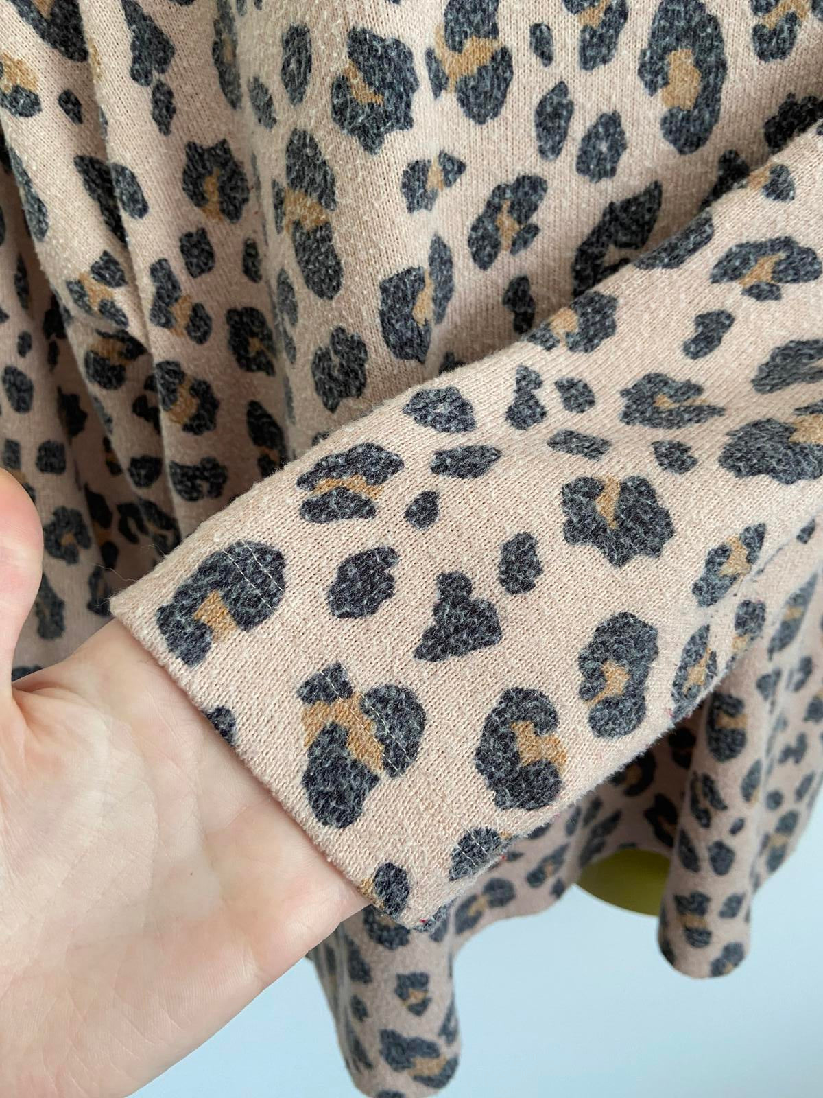 F&F Size Large Brown & Tan Leopard Print Lightweight Sweater 60cm P2P