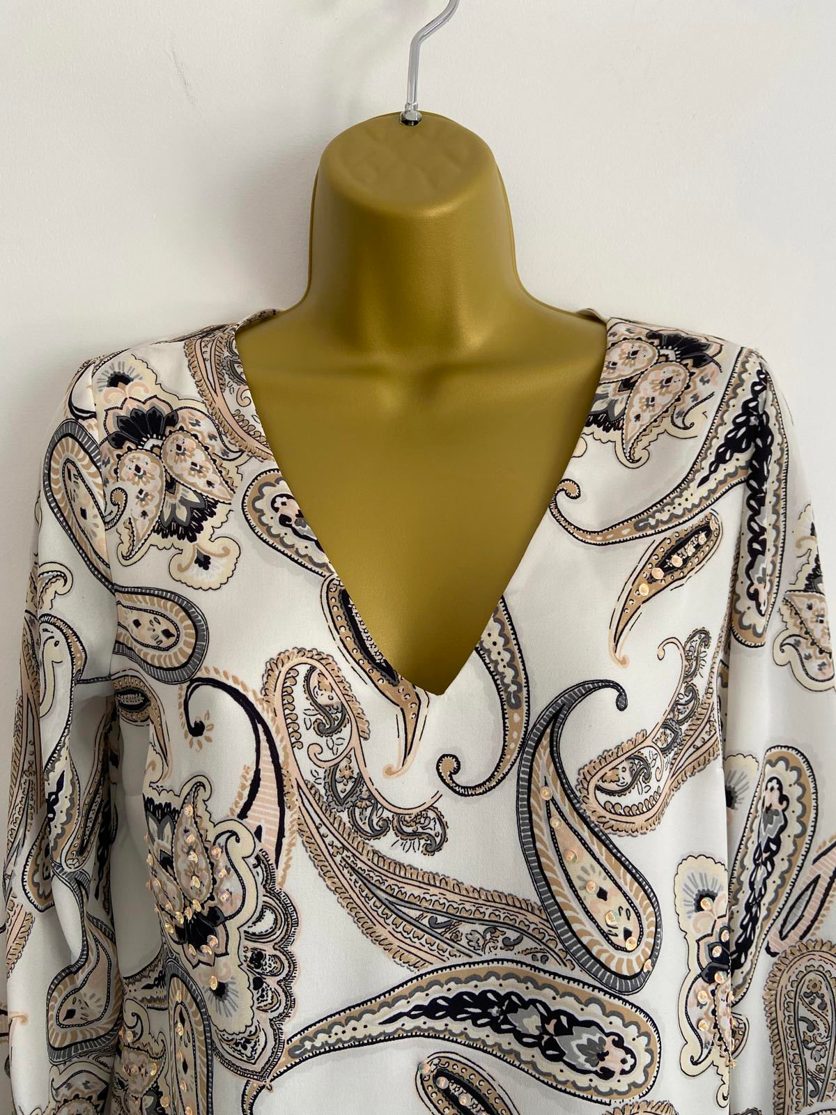 Wallis Size 8 White Paisley Sequin Bell Sleeve Top