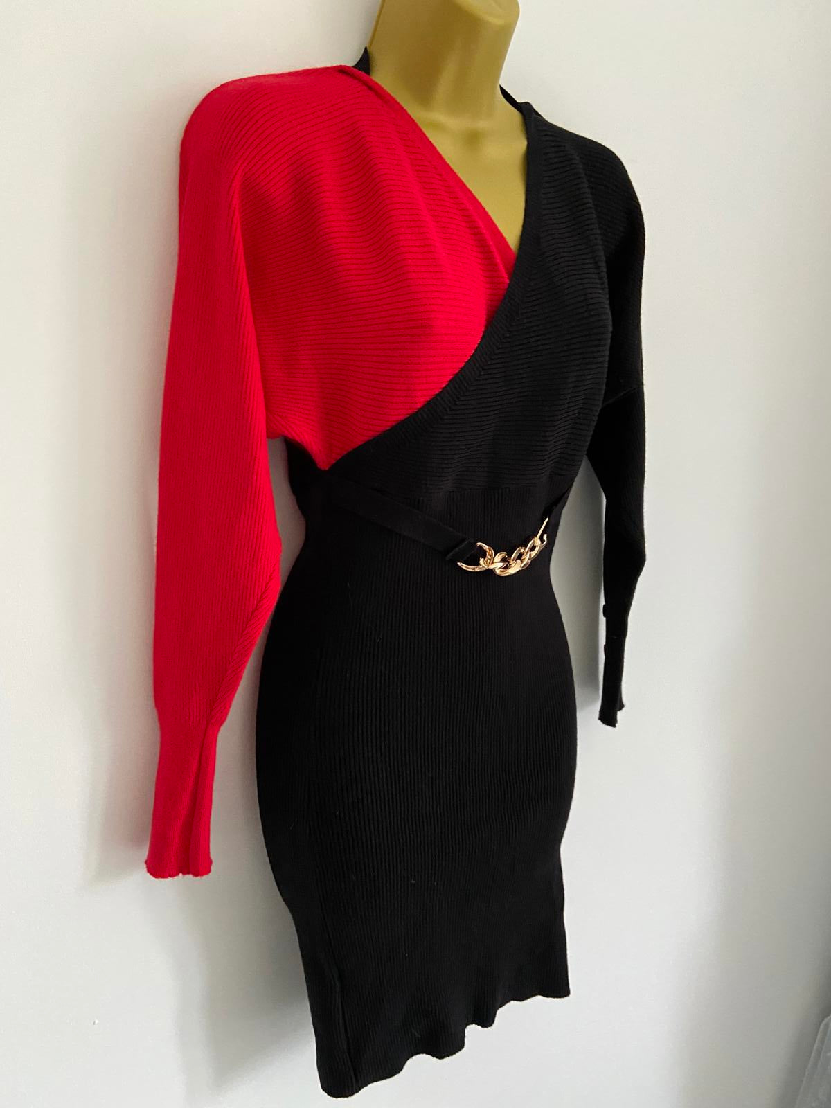 Shein Size XS Half Red Half Black Knit Dress Gold Chain Belt Detail