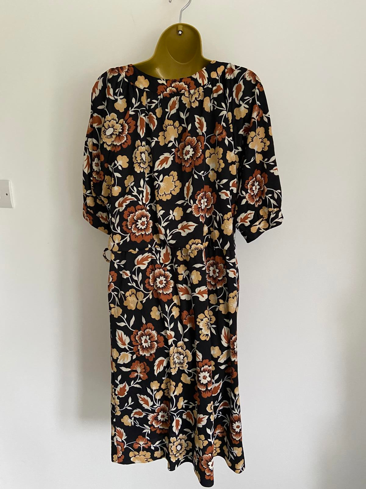 Vintage Style Black & Tan Floral Autumnal Midi Dress UK 18 100cm Length