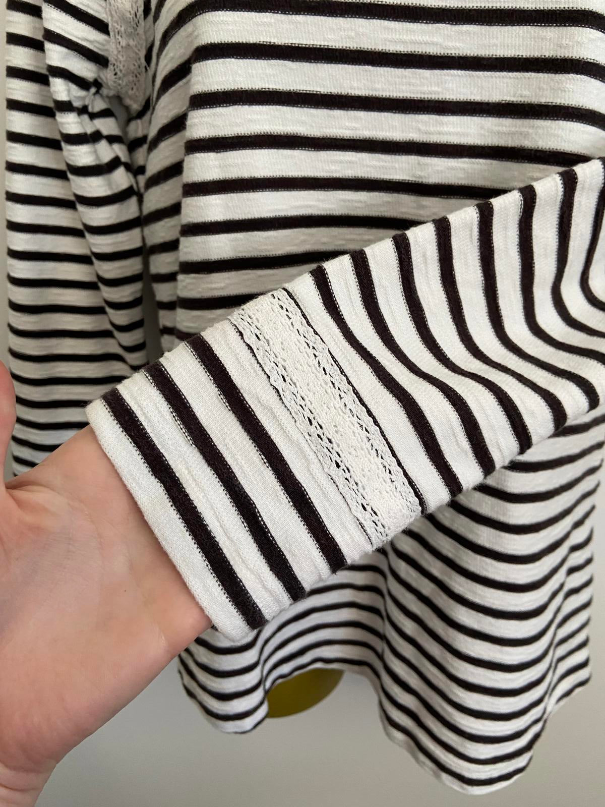 Falmer Heritage Size 10 Black & White Striped Cotton Top Lace Trim