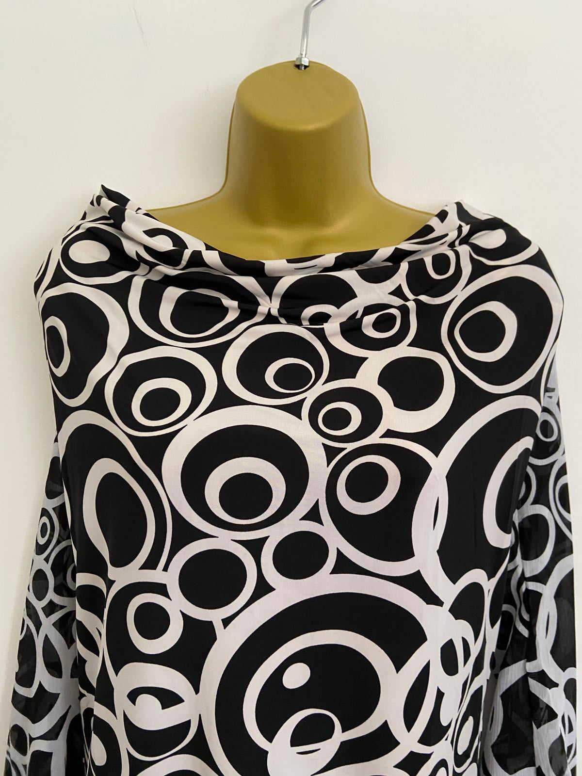Kiah Size S/M Black & White Geometric Circular Print Dress Sheer Sleeves