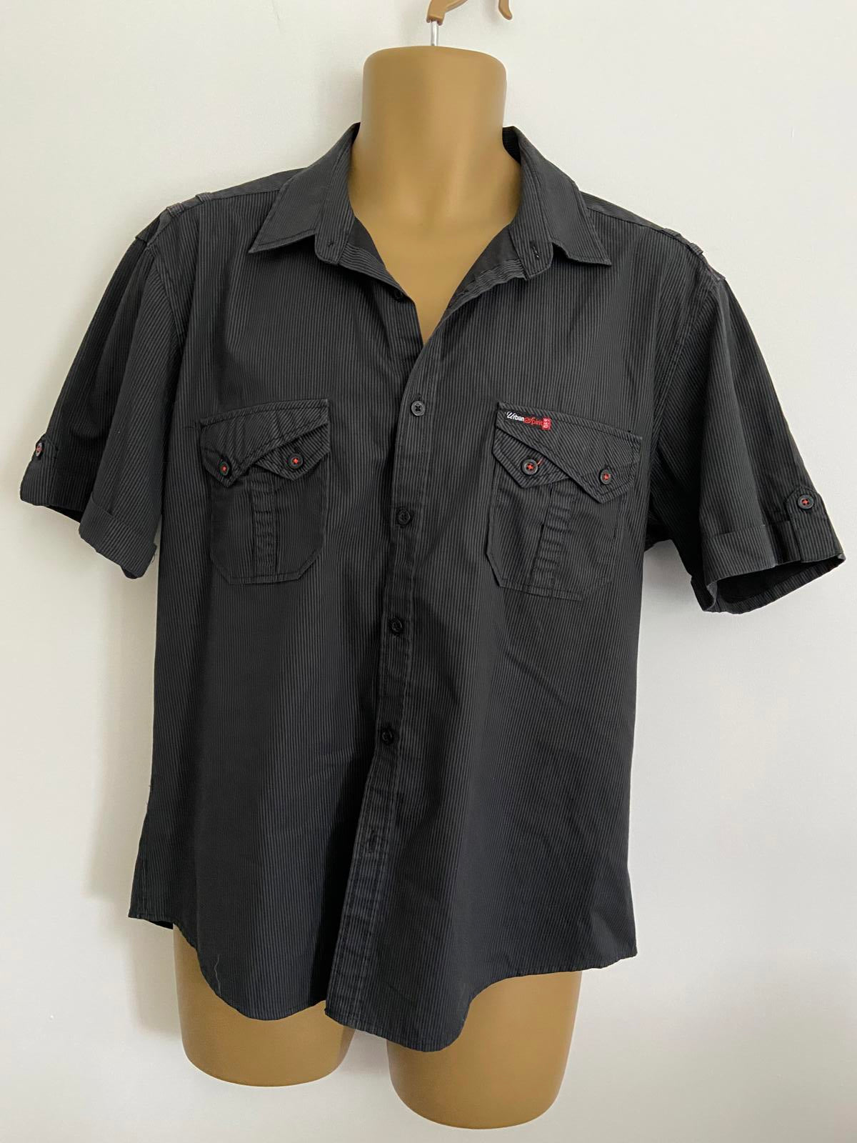 Urban Spirit Men's Black Pinstripe Shirt - Short Sleeve, Double Pockets, Large