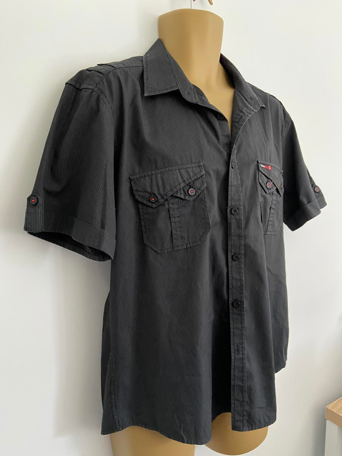 Urban Spirit Men's Black Pinstripe Shirt - Short Sleeve, Double Pockets, Large