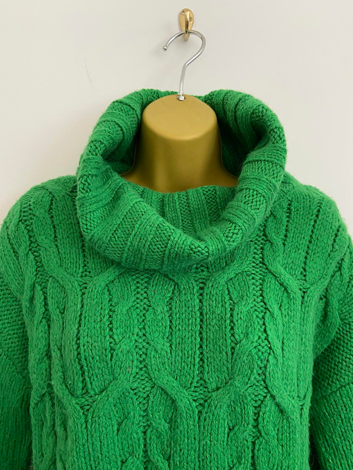 Tu Size 8 Bright Green Soft Chunky Knit High Neck Sweater