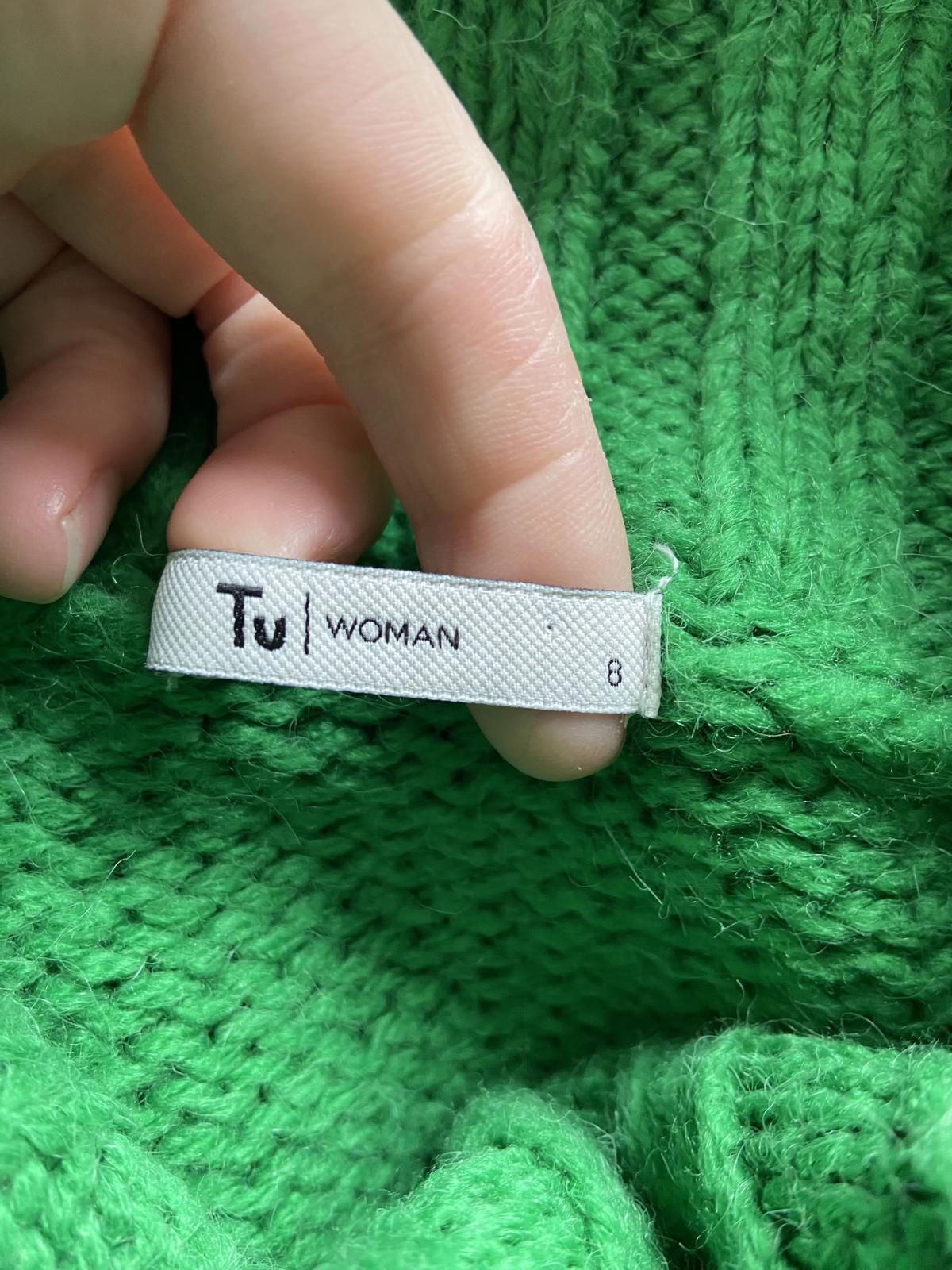 Tu Size 8 Bright Green Soft Chunky Knit High Neck Sweater
