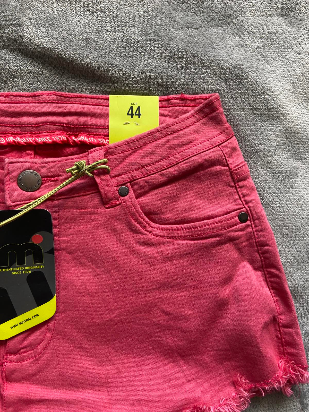 Mistral Size 44 size 16 UK Ladies Pink Denim Hot Pants Shorts New