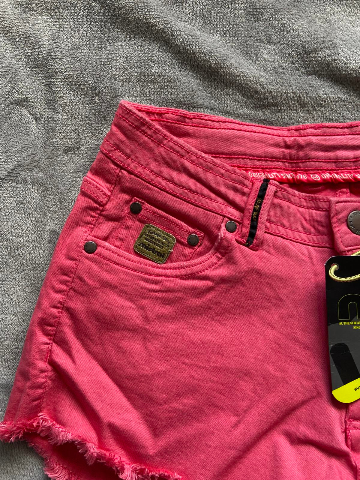 Mistral Size 44 size 16 UK Ladies Pink Denim Hot Pants Shorts New