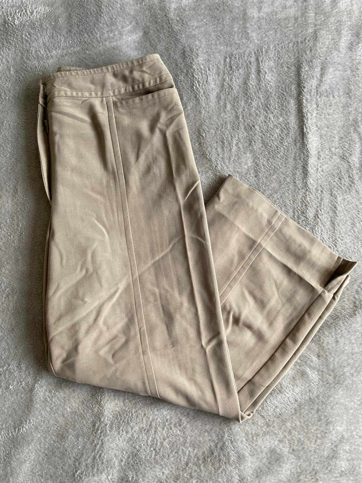 Kaleidoscope Size 12 Sage Green Tailored Cropped Trousers