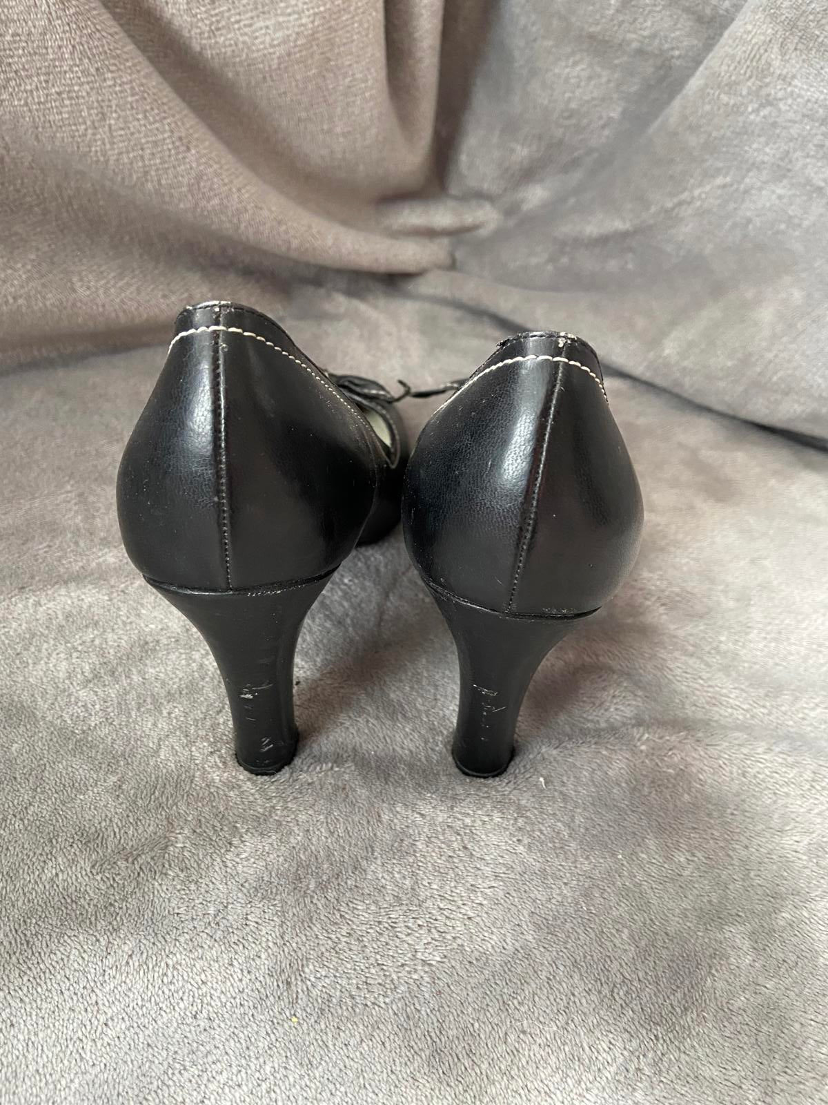 New Look Size 6 Black Heels White Contrast Stitching Bow Detail 9cm Heel