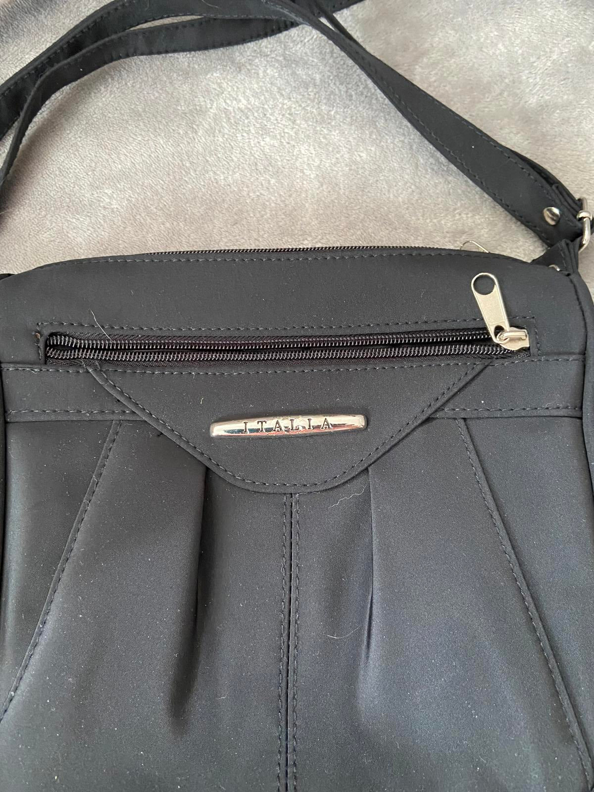 Italia Black Multi-Compartment Crossbody Handbag Excellent Condition