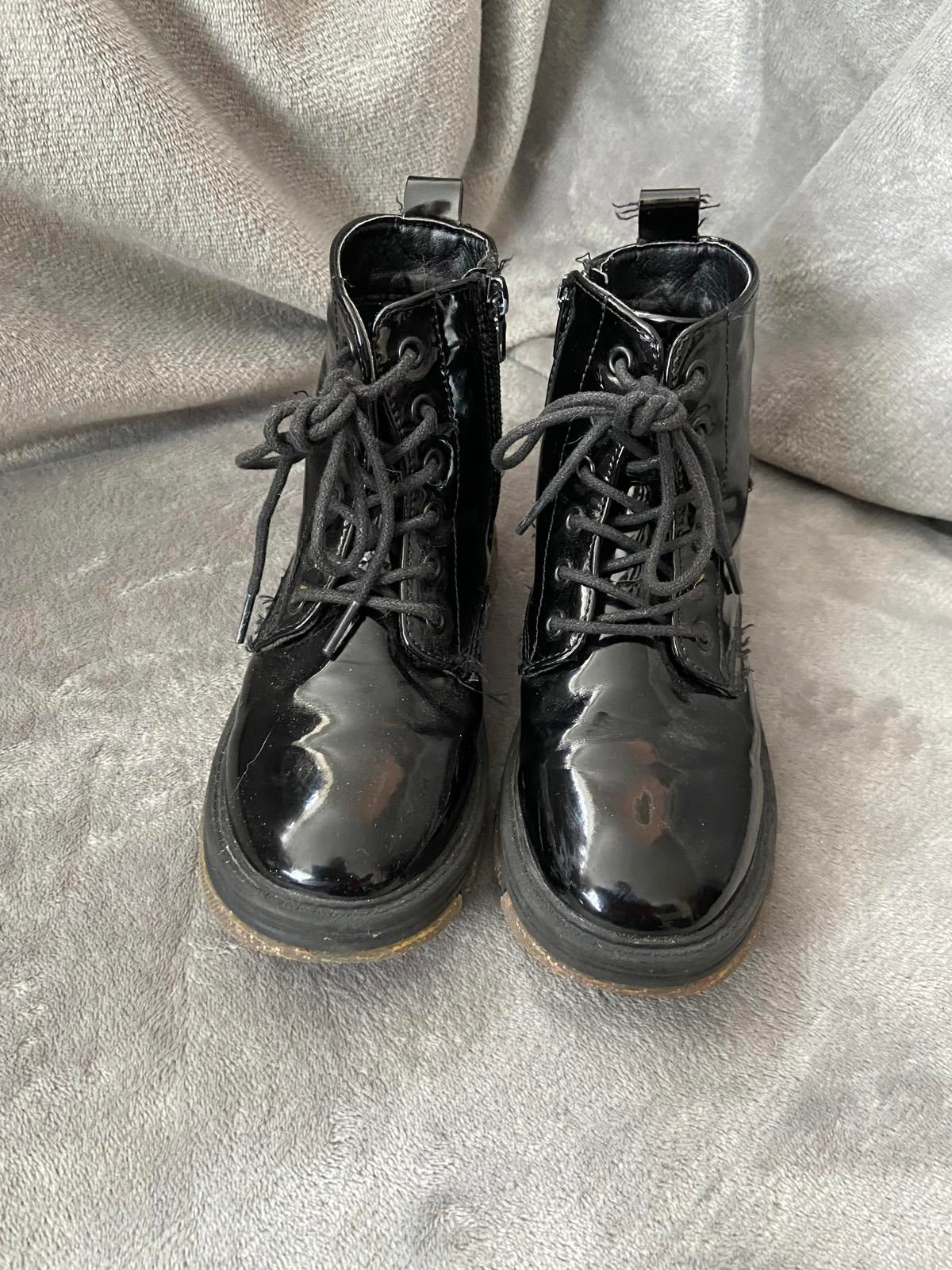 Girls Size 13 Black Patent Lace-Up Boots Glitter Sole Butterfly Detail